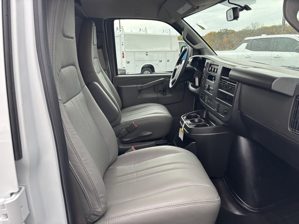 New 2025 Chevrolet Express 2500 Empty Cargo Van - photo 41