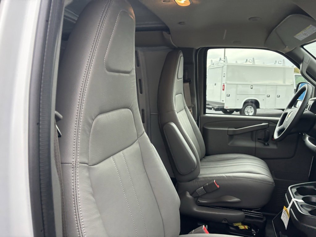 New 2025 Chevrolet Express 2500 Empty Cargo Van - photo 44