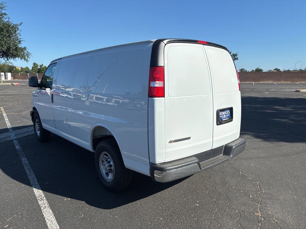 New 2026 Chevrolet Express 2500 Empty Cargo Van - photo 5