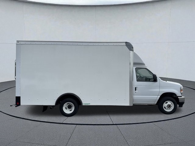 New 2025 Ford E-450 Cutaway - photo 3