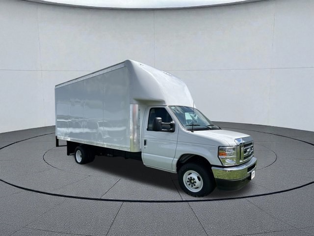New 2025 Ford E-450 Cutaway - photo 8