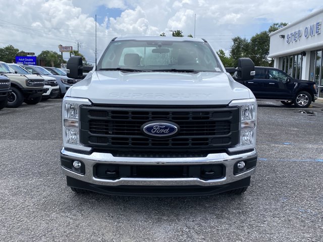 New 2025 Ford F-350 - photo 2