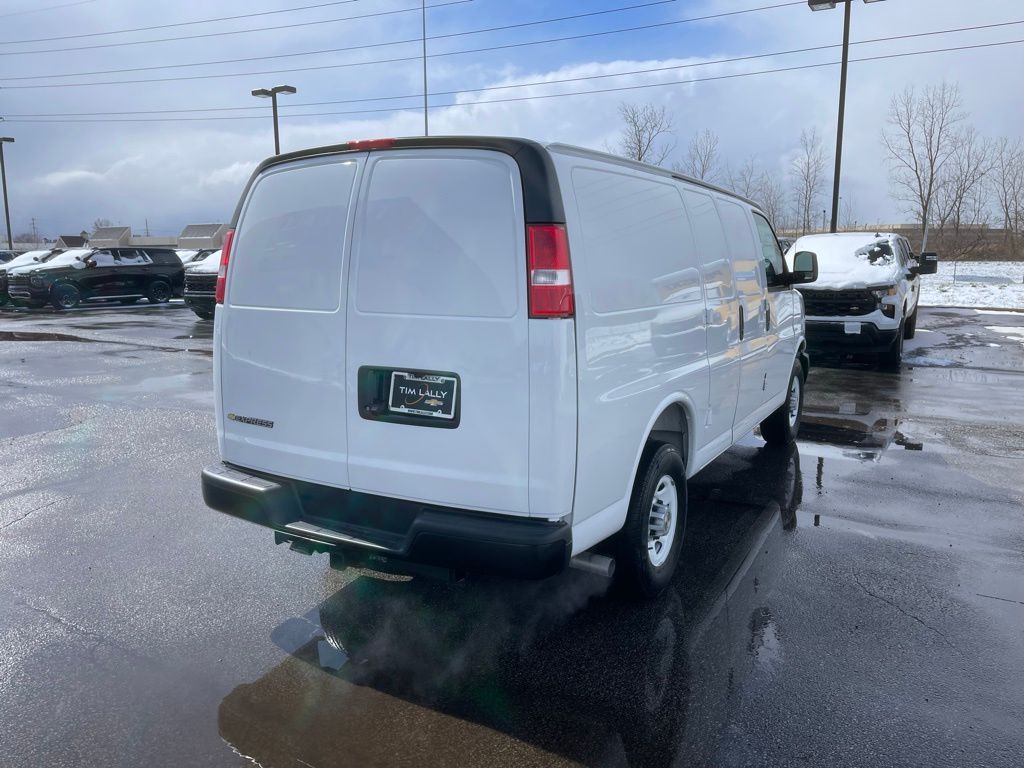 New 2025 Chevrolet Express 2500 Empty Cargo Van - photo 6