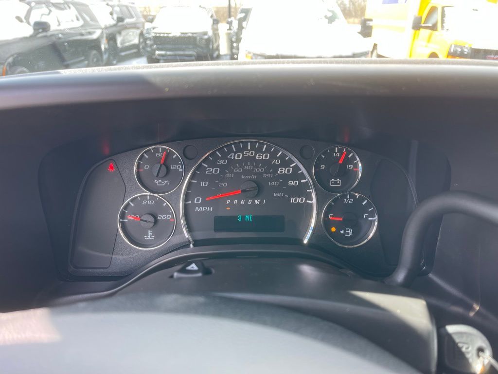 New 2025 Chevrolet Express 2500 Empty Cargo Van - photo 12