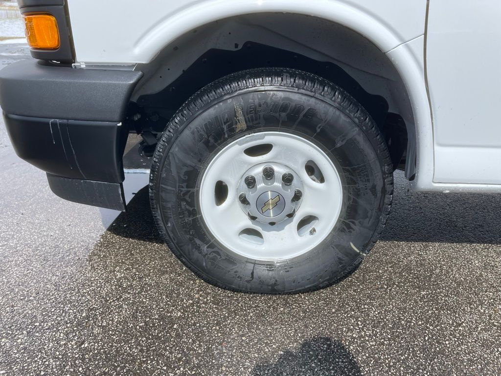 New 2025 Chevrolet Express 2500 Empty Cargo Van - photo 20