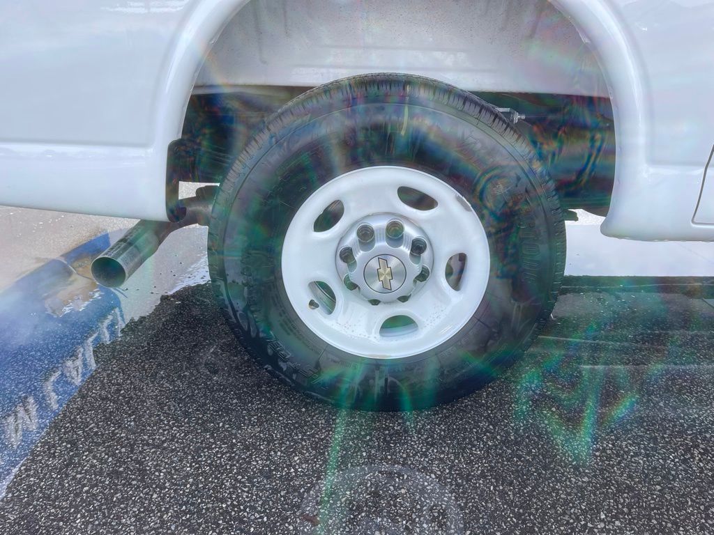 New 2025 Chevrolet Express 2500 Empty Cargo Van - photo 22