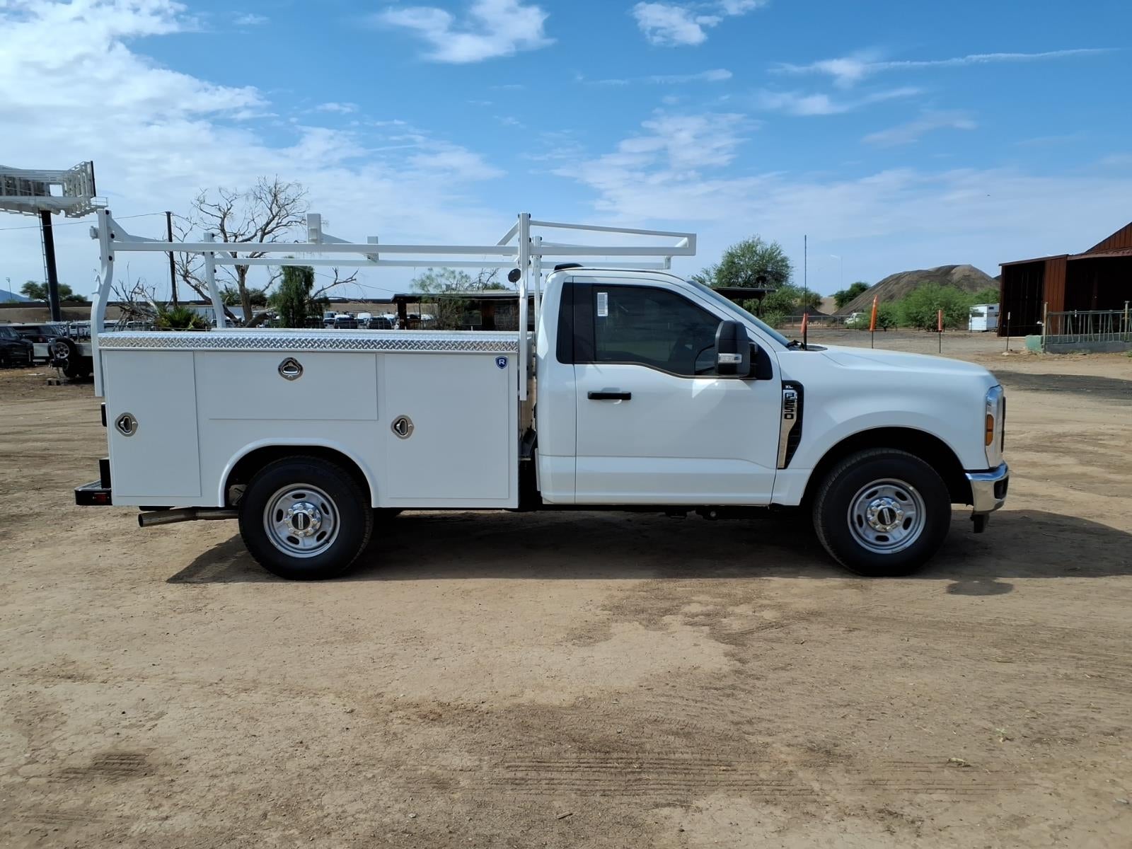 New 2026 Ford F-250 - photo 2