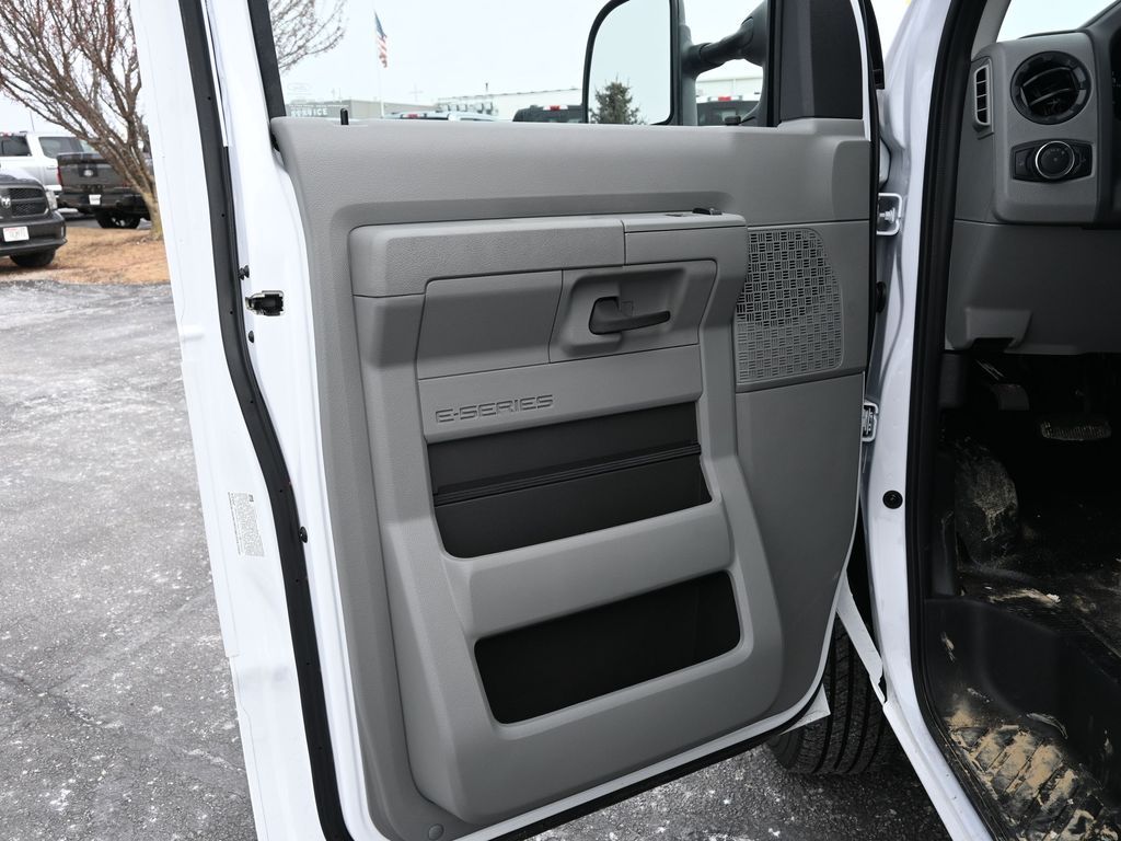 New 2025 Ford E-350 Cutaway - photo 5
