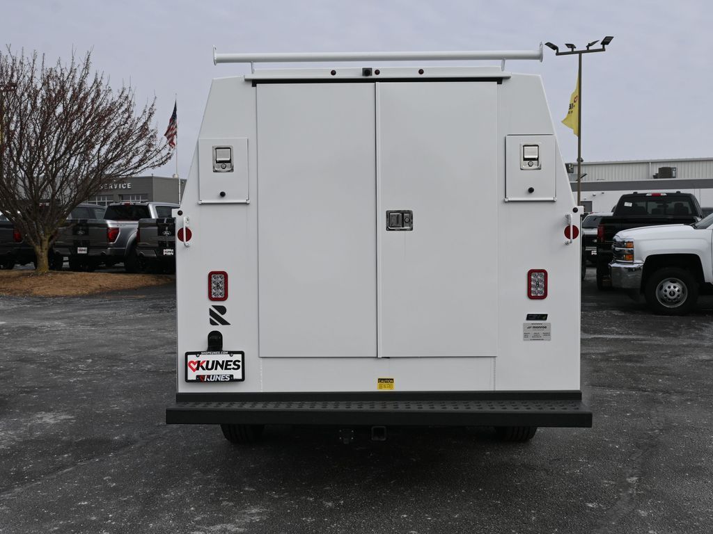 New 2025 Ford E-350 Cutaway - photo 18