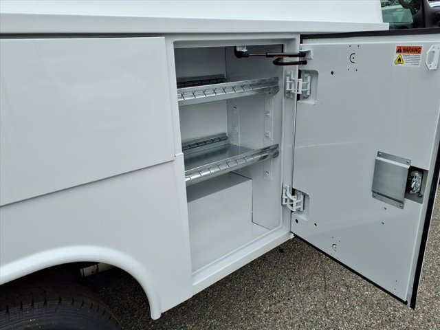 New 2026 Ford E-350 Cutaway - photo 11