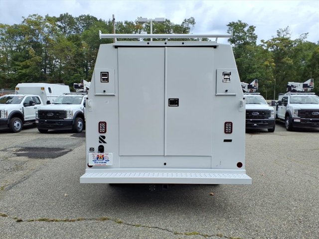 New 2026 Ford E-350 Cutaway - photo 5