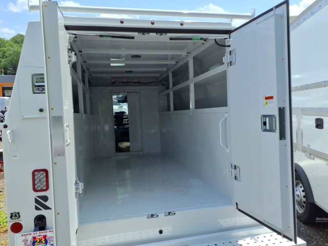 New 2026 Ford E-350 Cutaway - photo 12