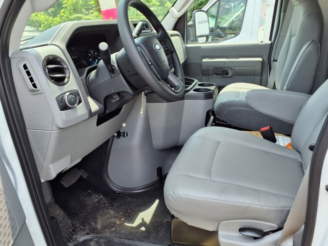 New 2026 Ford E-350 Cutaway - photo 25