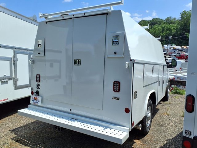 New 2026 Ford E-350 Cutaway - photo 4