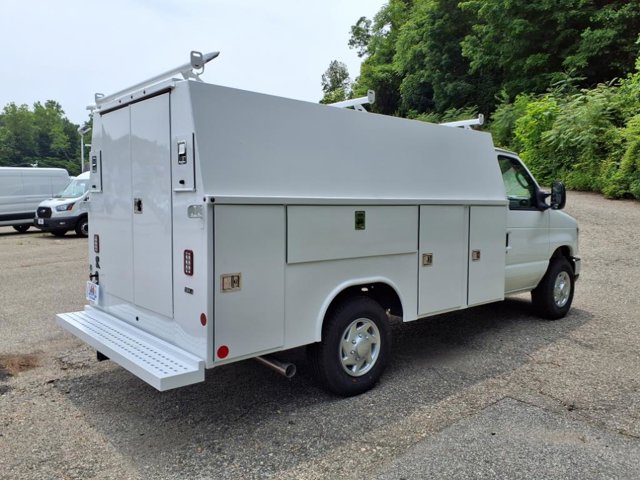 New 2026 Ford E-350 Cutaway - photo 6