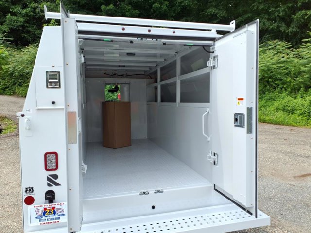 New 2026 Ford E-350 Cutaway - photo 8