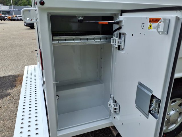 New 2026 Ford E-350 Cutaway - photo 13