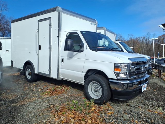 New 2026 Ford E-350 Cutaway - photo 13