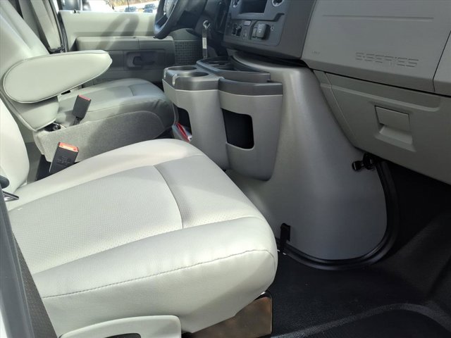 New 2026 Ford E-350 Cutaway - photo 6