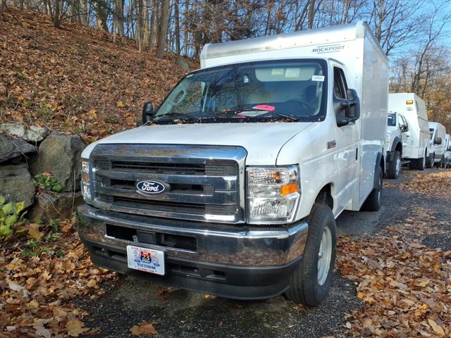 New 2026 Ford E-350 Cutaway - photo 10