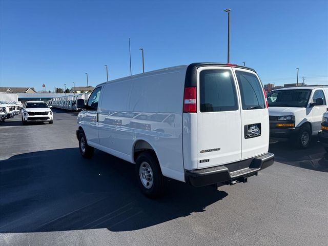 New 2025 Chevrolet Express 2500 Empty Cargo Van - photo 5