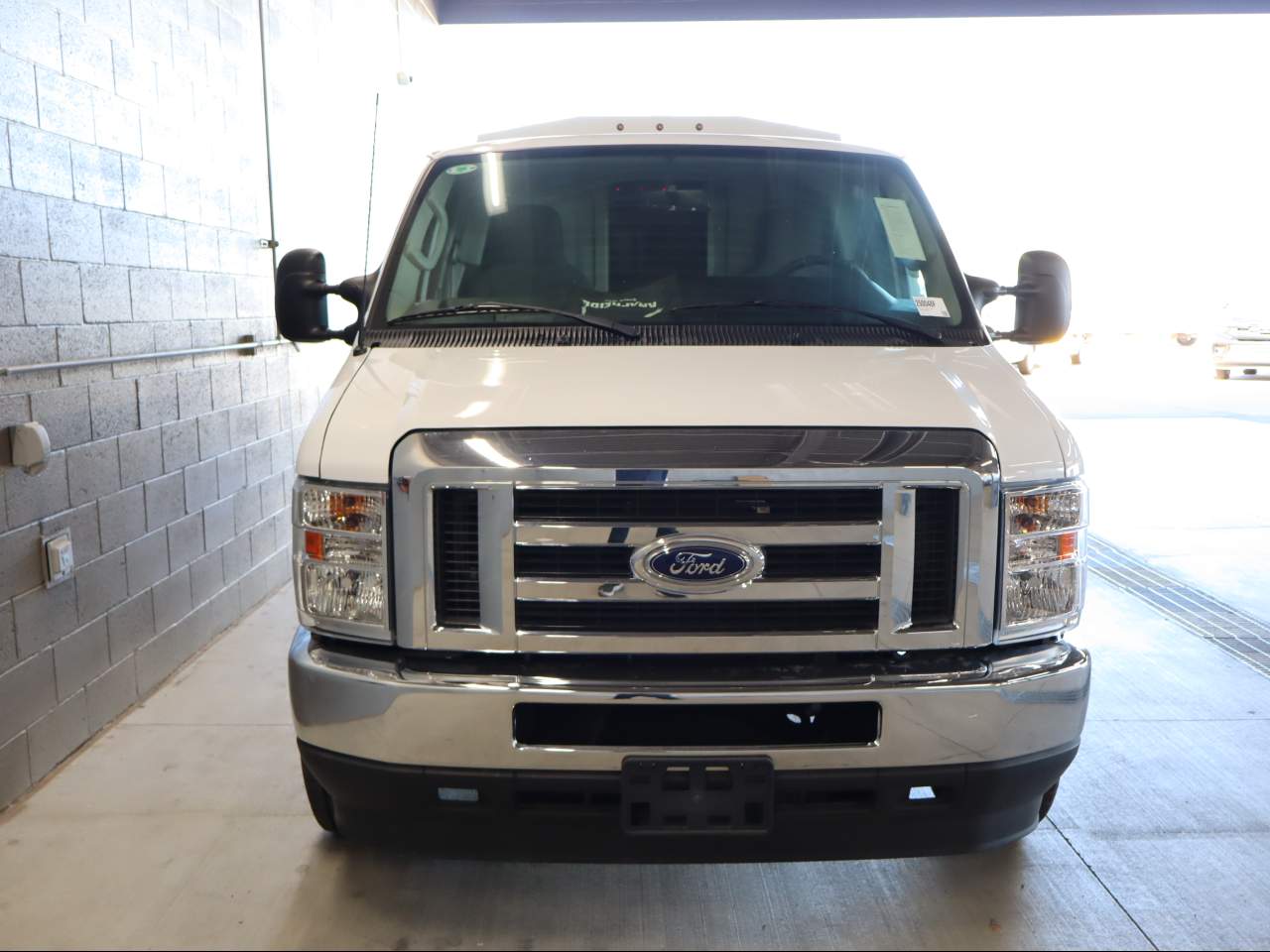 New 2025 Ford E-350 Cutaway - photo 4