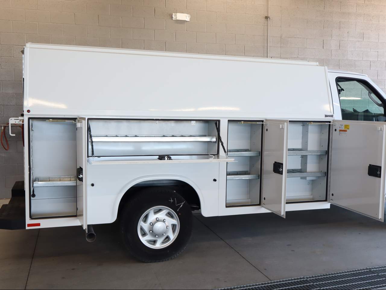 New 2025 Ford E-350 Cutaway - photo 14