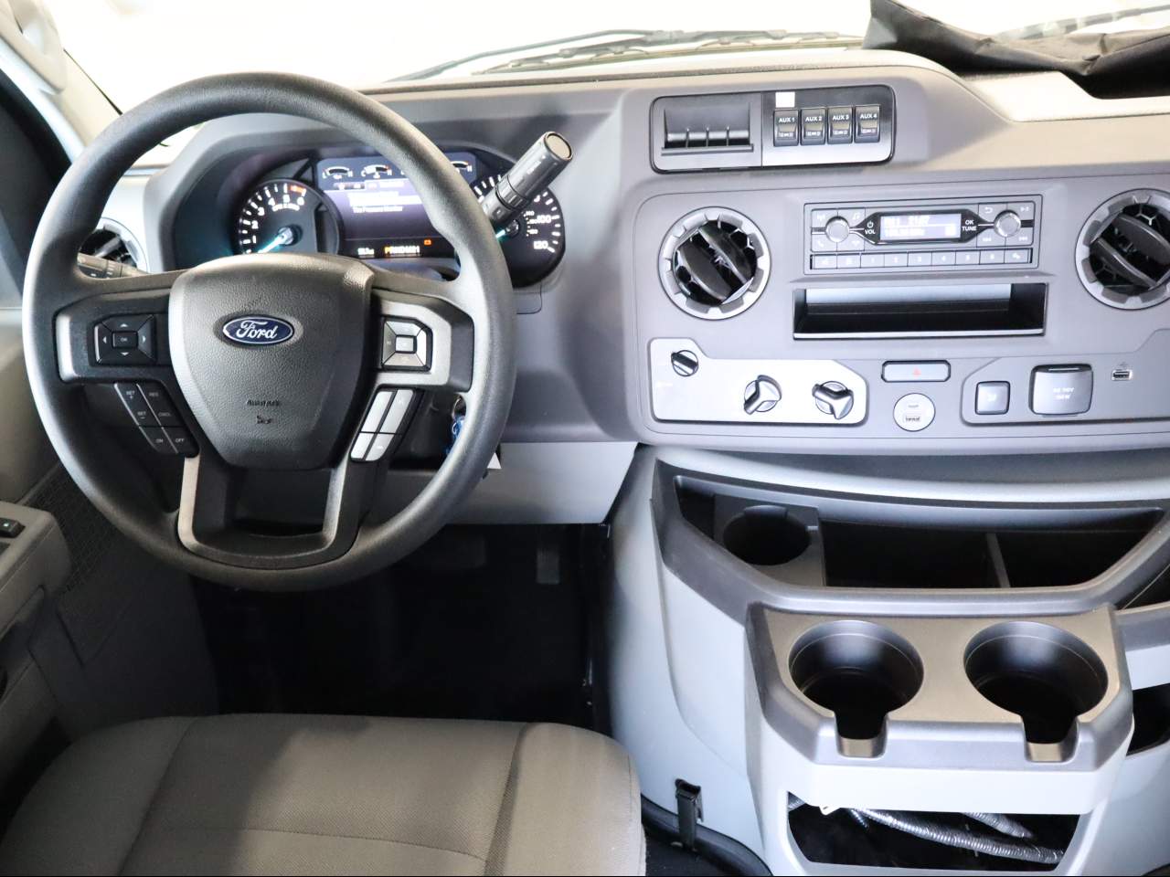 New 2025 Ford E-350 Cutaway - photo 19