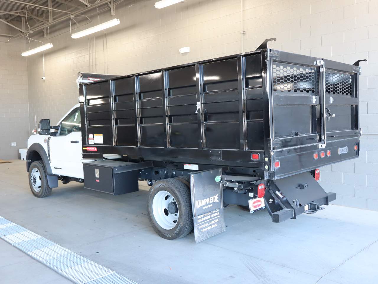 New 2025 Ford F-550 Regular Cab Cab Chassis - photo 3