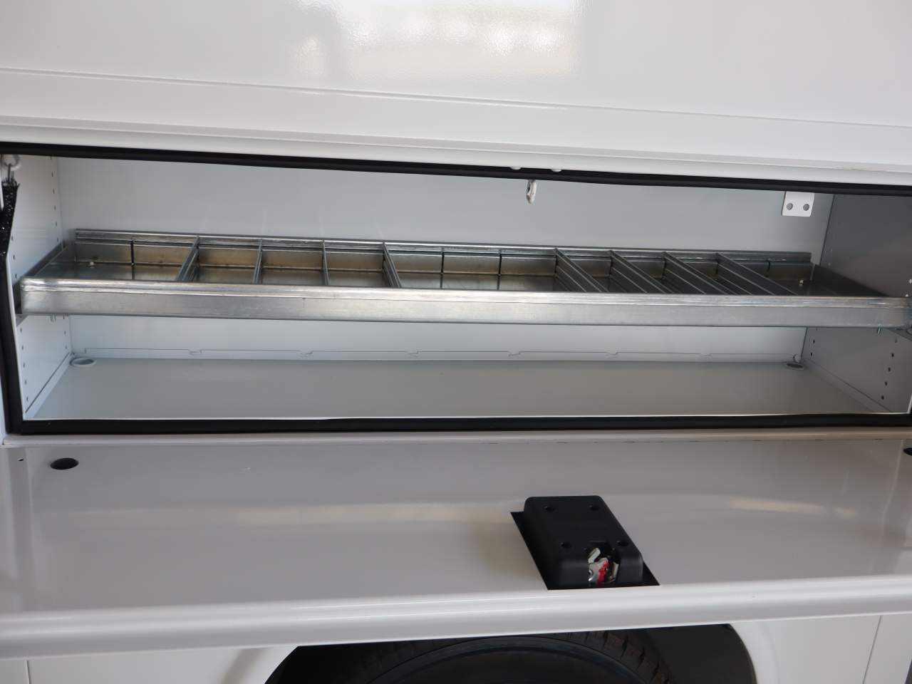 New 2026 Ford E-350 Cutaway - photo 17