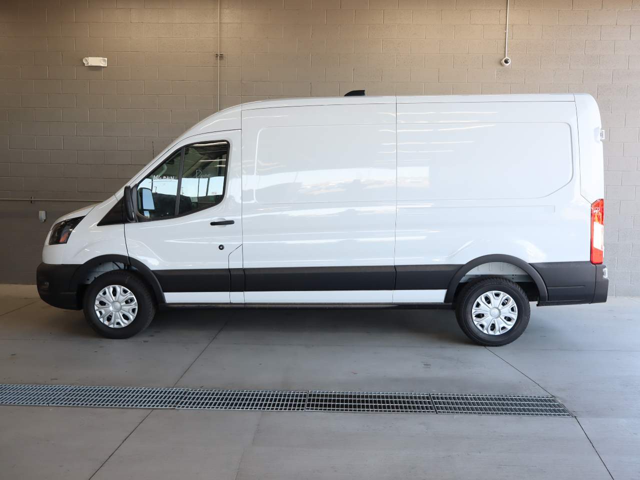 New 2026 Ford Transit 250 - photo 2