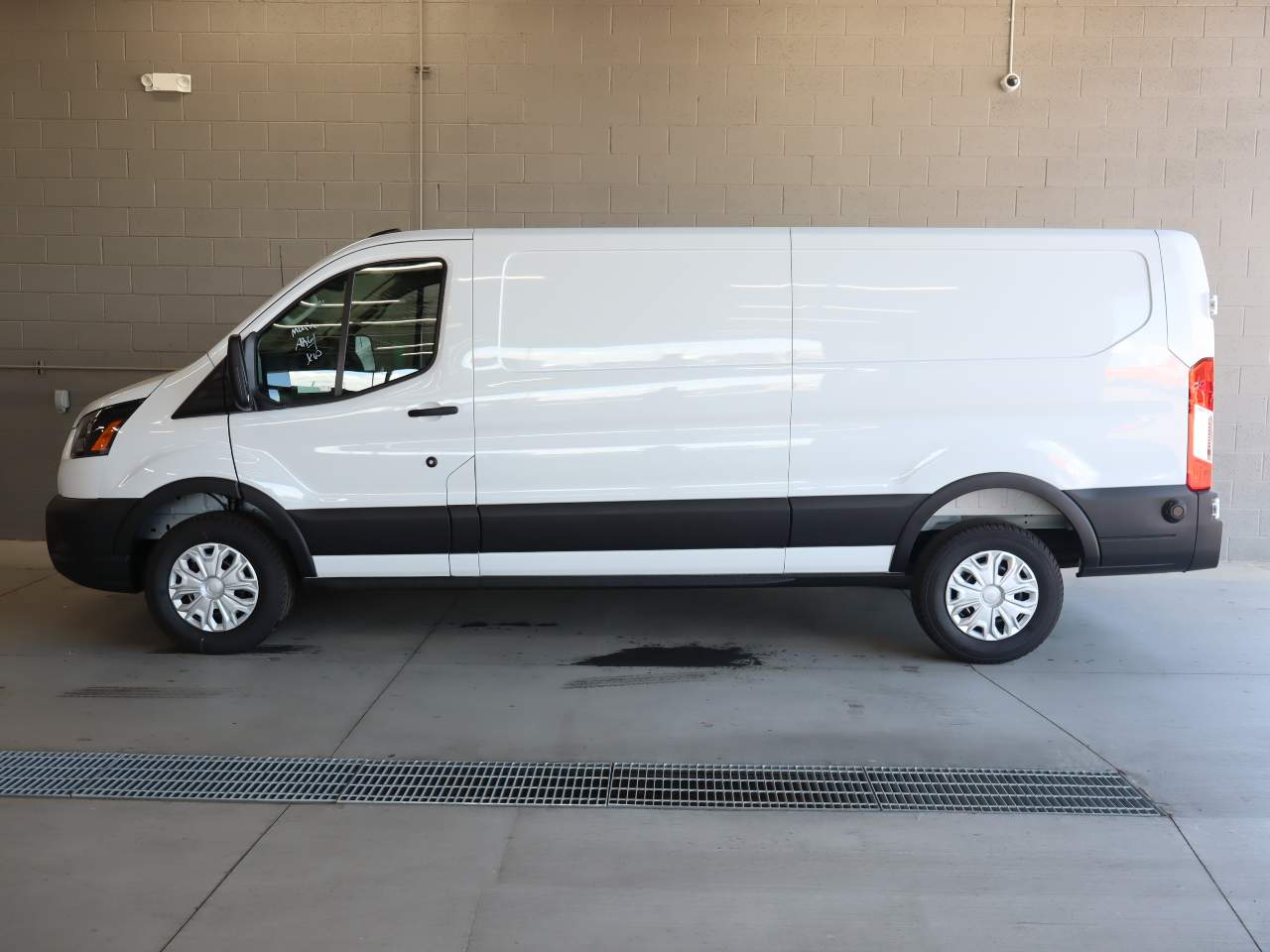 New 2026 Ford Transit 150 - photo 2
