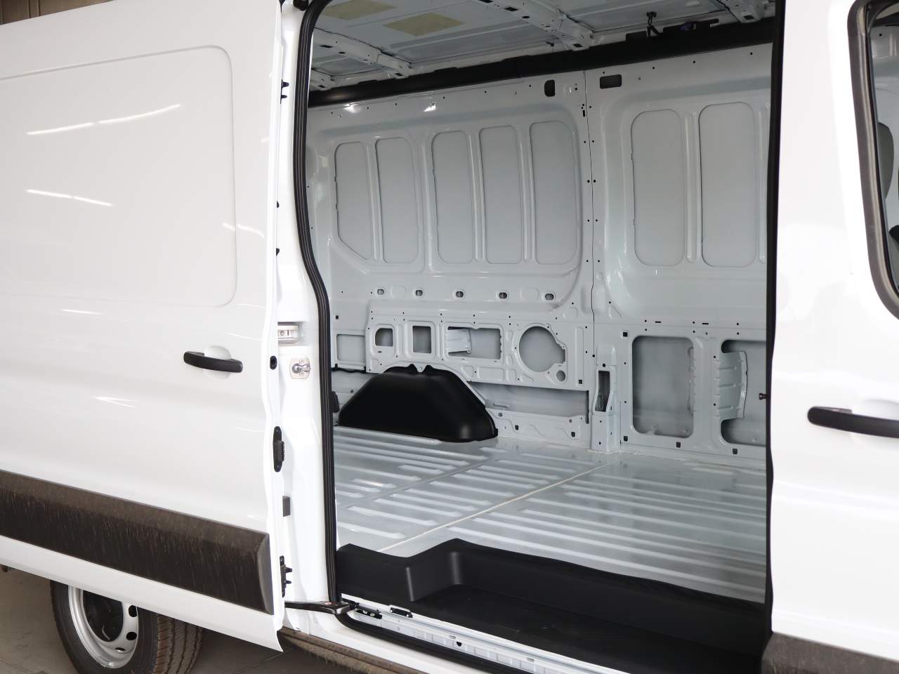 New 2026 Ford Transit 250 Medium Roof Empty Cargo Van - photo 12