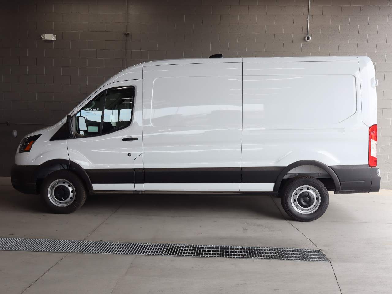 New 2026 Ford Transit 250 - photo 2