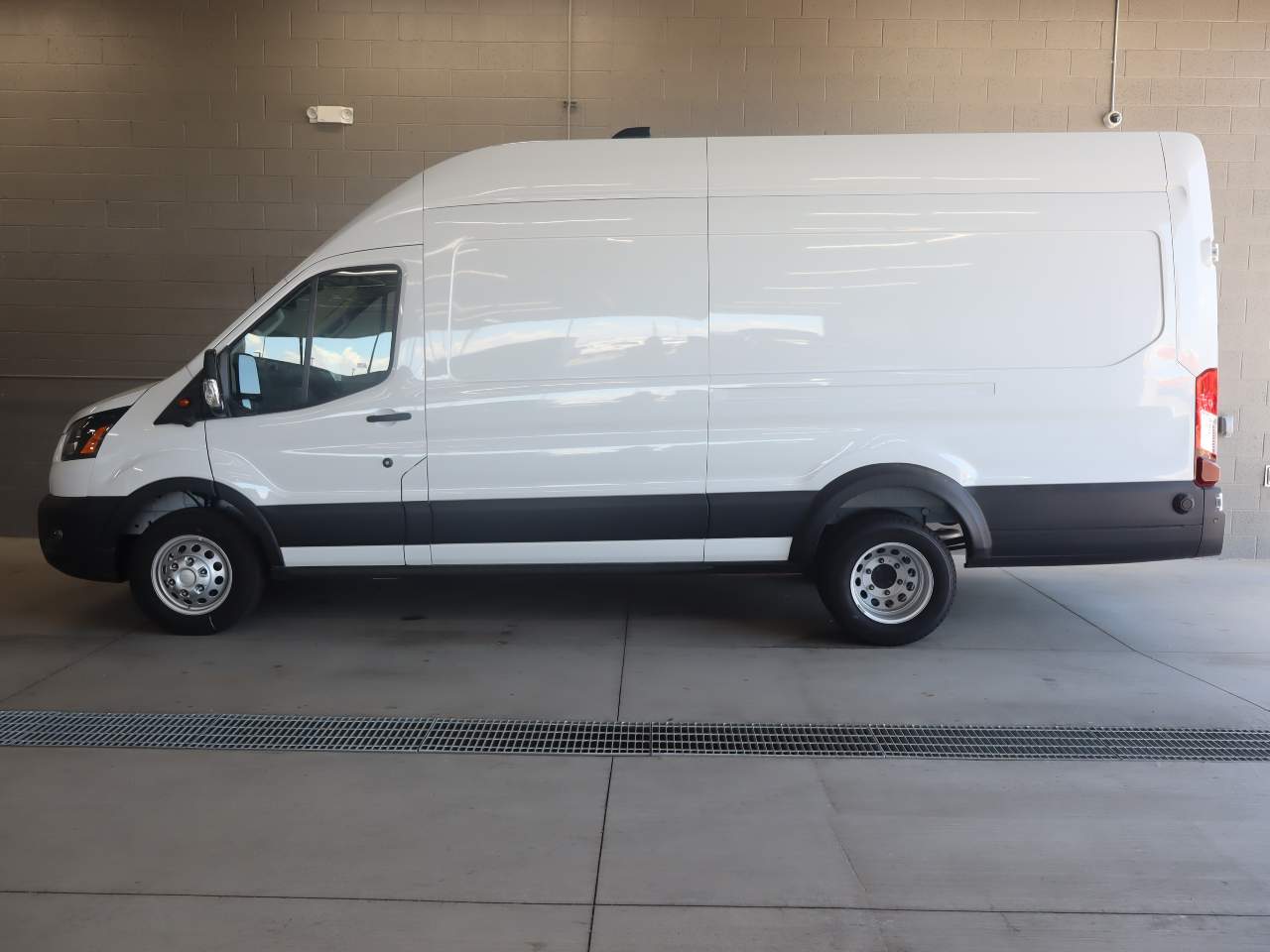 New 2026 Ford Transit 350 HD - photo 2