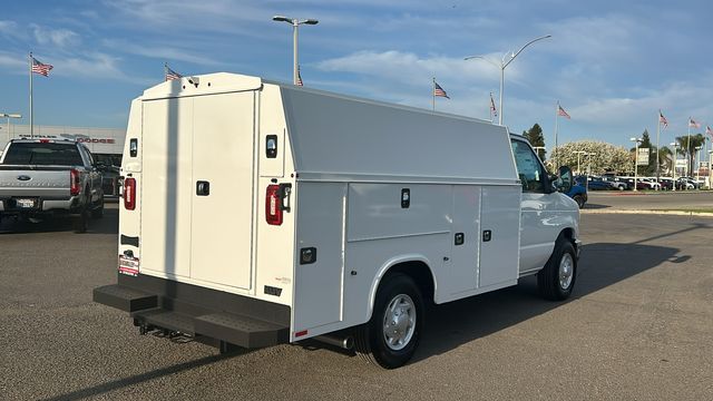 New 2026 Ford E-350 Cutaway - photo 4