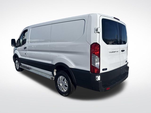 Used 2024 Ford Transit 250 - photo 2