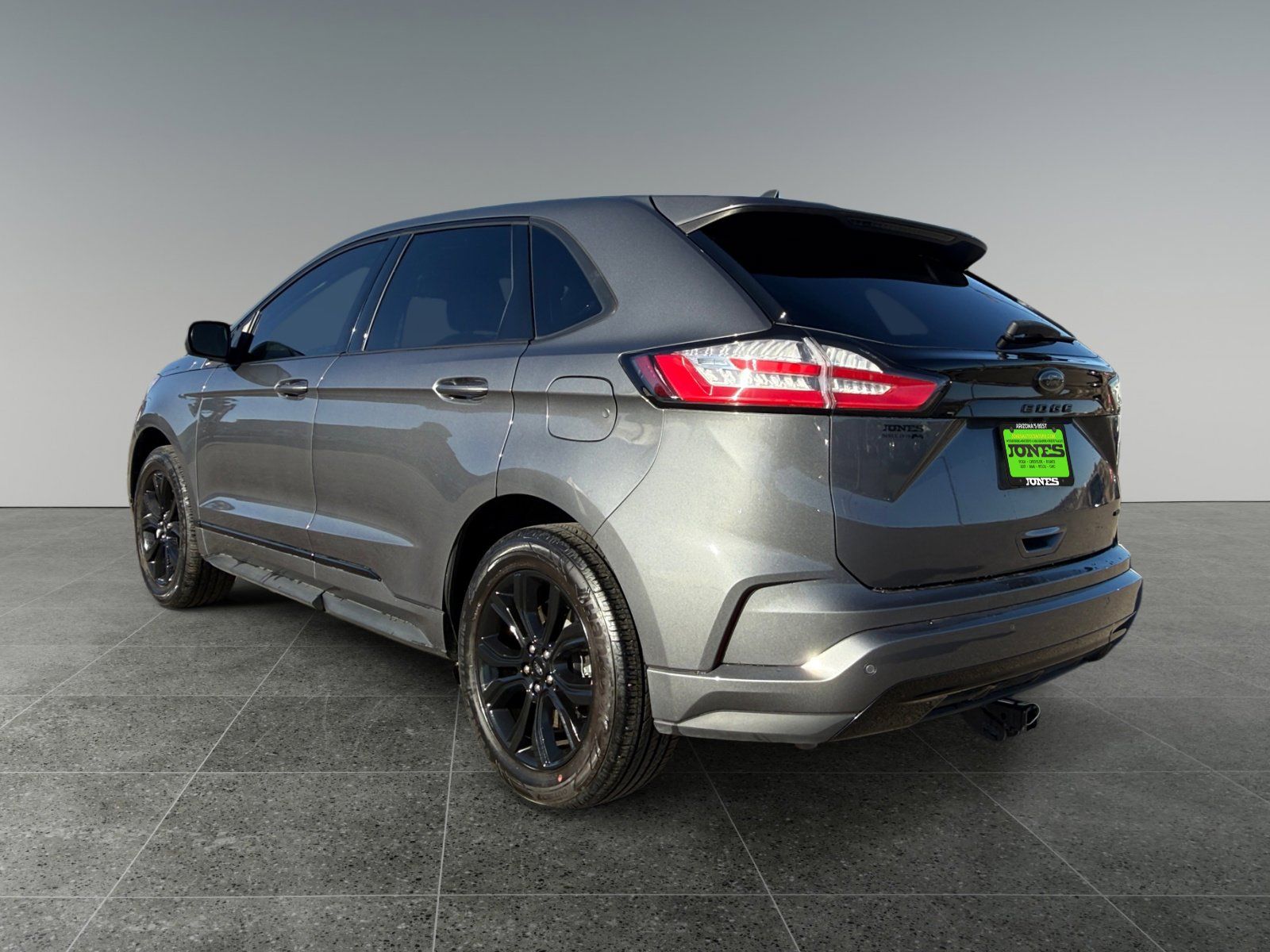 Used 2024 Ford Edge SE - photo 4