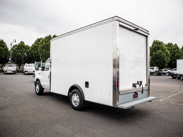 Used 2023 Ford E-350 Cutaway - photo 5