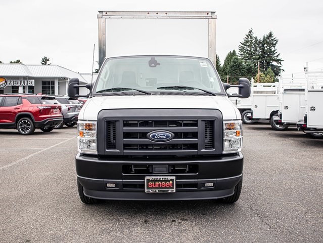 Used 2023 Ford E-350 Cutaway - photo 7