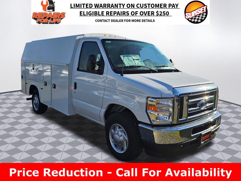 New 2025 Ford E-350 - photo 1
