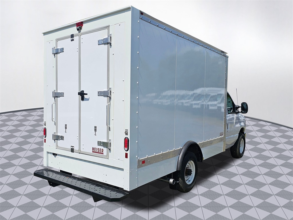 New 2026 Ford E-350 Cutaway - photo 7