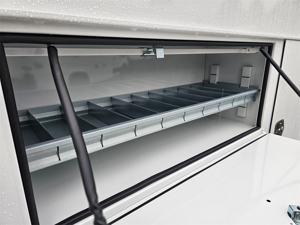New 2026 Ford E-350 Cutaway - photo 17