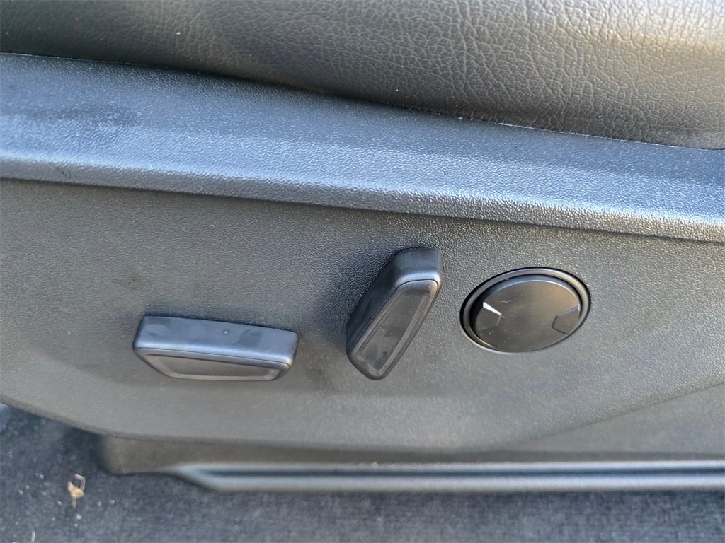 New 2026 Ford F-350 Lariat Crew Cab - photo 3