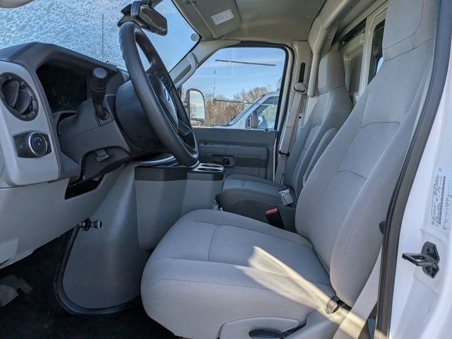 New 2026 Ford E-350 Cutaway - photo 15