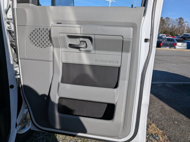New 2026 Ford E-350 Cutaway - photo 24