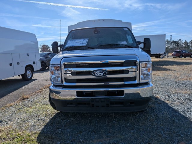 New 2026 Ford E-350 Cutaway - photo 9