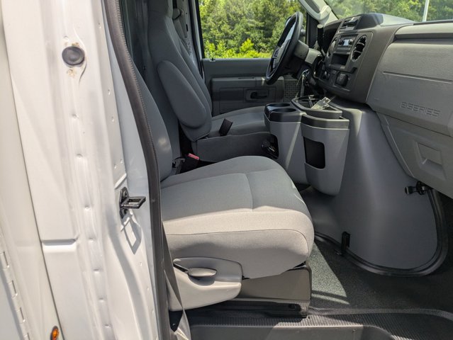 New 2026 Ford E-350 Cutaway - photo 25