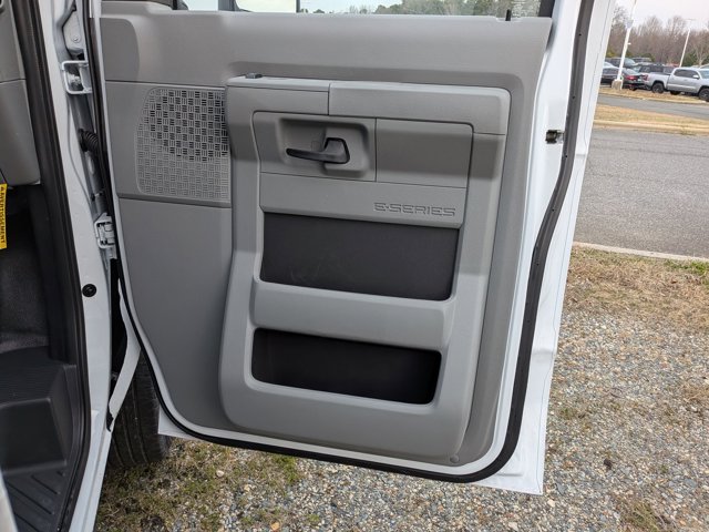 New 2026 Ford E-350 Cutaway - photo 23