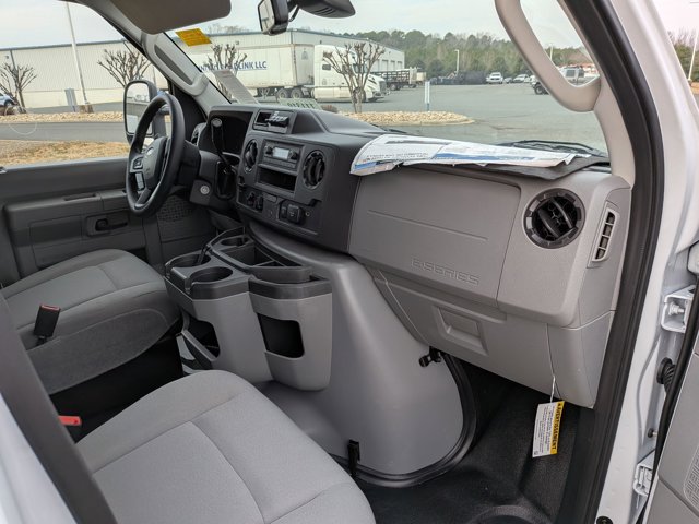 New 2026 Ford E-350 Cutaway - photo 27